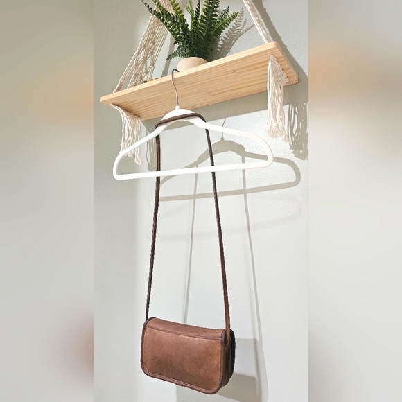 Sold!!! Vintage NYC 70's Coach Dinky Bag (Putty W/Tabac Piping) 9375 - Picture 9 of 14